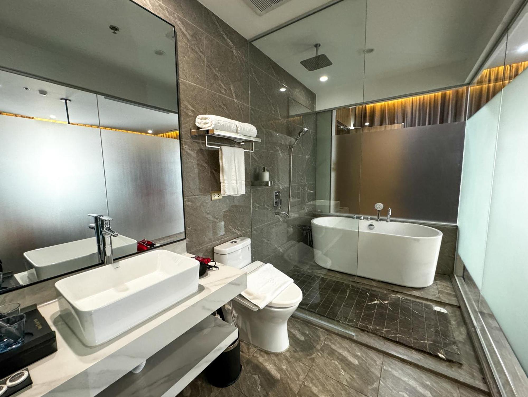 Venus Royale Hotel Корон Экстерьер фото