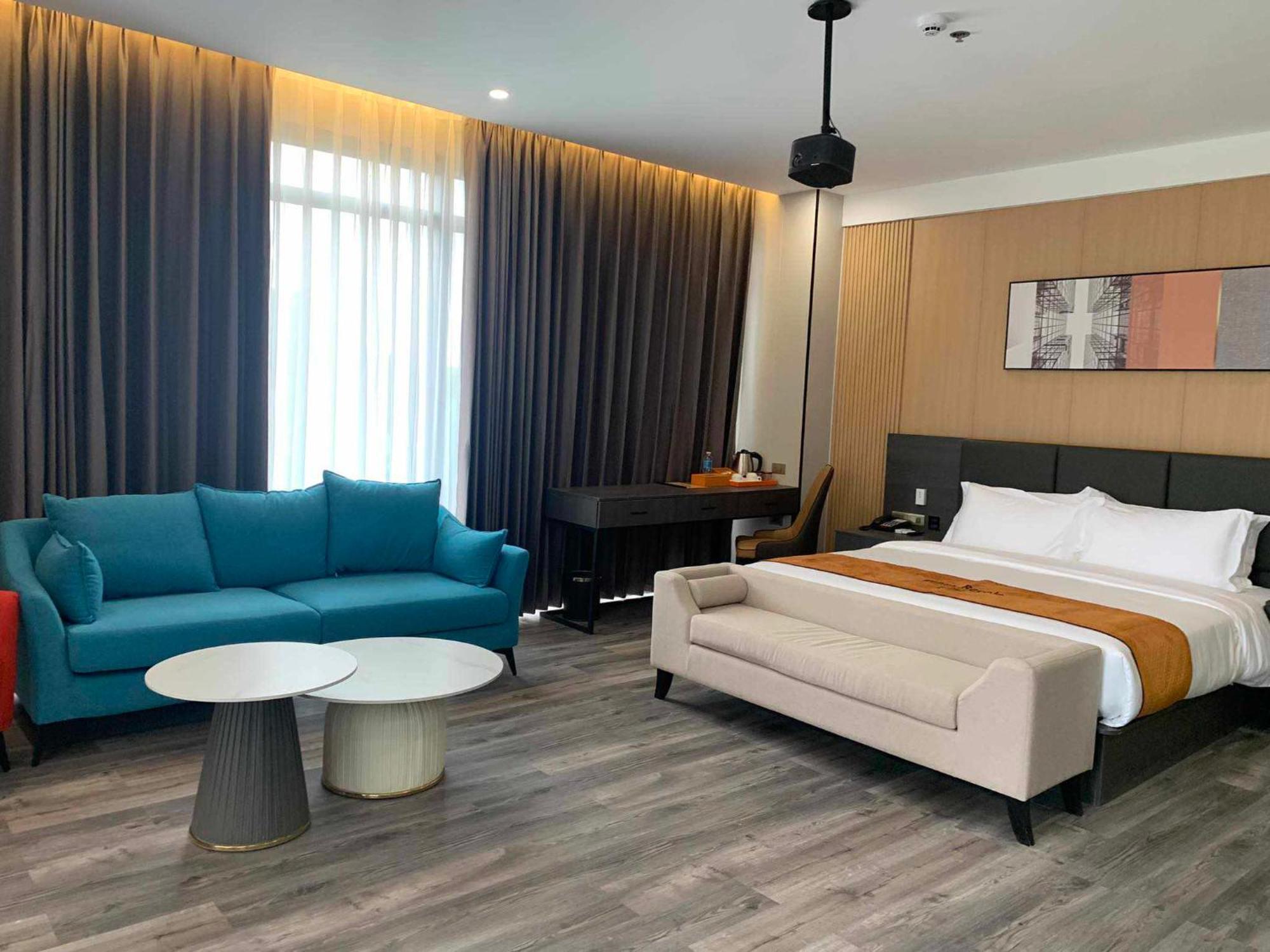Venus Royale Hotel Корон Экстерьер фото